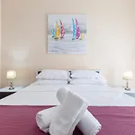 Apartament High Floor Seafront Penthouse, Opp & Wifi Ac By 360 Estates *