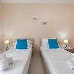 High Floor Seafront Penthouse, Opp & Wifi Ac By 360 Estates Apartament