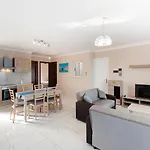 High Floor Seafront Penthouse, Opp & Wifi Ac By 360 Estates Apartament St Paul's Bay