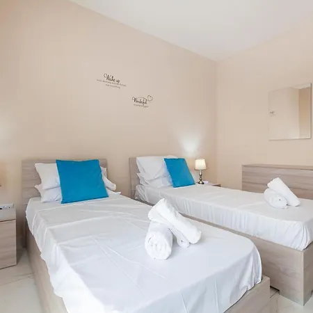 High Floor Seafront Penthouse, Opp & Wifi Ac By 360 Estates *