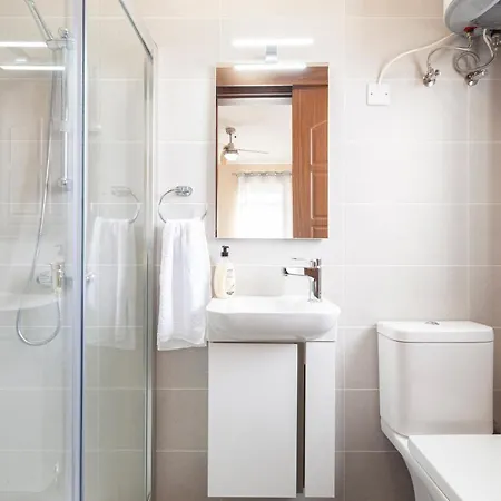 High Floor Seafront Penthouse, Opp & Wifi Ac By 360 Estates * St. Paul's Bay