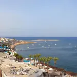 High Floor Seafront Penthouse, Opp & Wifi Ac By 360 Estates