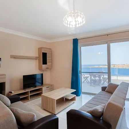 High Floor Seafront Penthouse, Opp & Wifi Ac By 360 Estates *
