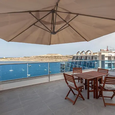 High Floor Seafront Penthouse, Opp & Wifi Ac By 360 Estates Lejlighed