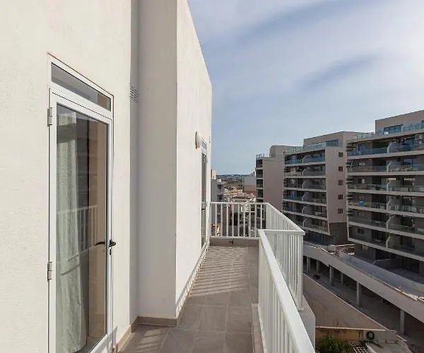 Apartman High Floor Seafront Penthouse, Opp & Wifi Ac By 360 Estates San Pawl il-Baħar