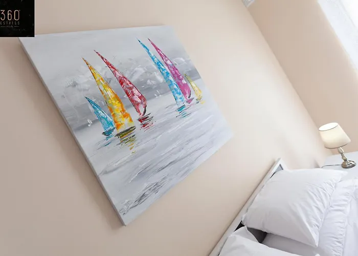 Apartman High Floor Seafront Penthouse, Opp & Wifi Ac By 360 Estates *