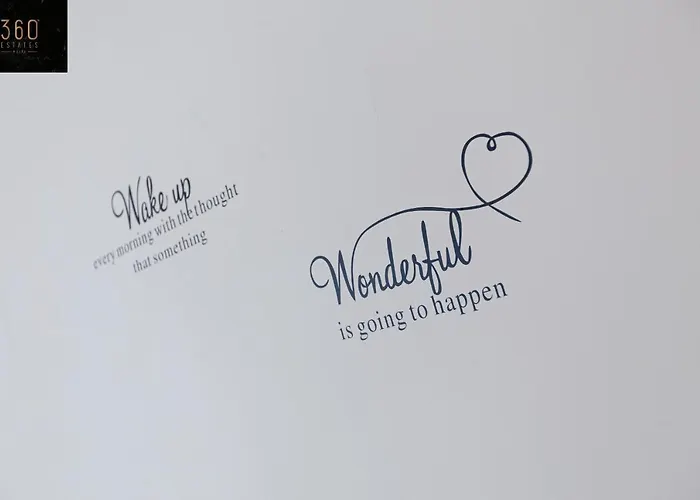 High Floor Seafront Penthouse, Opp & Wifi Ac By 360 Estates Apartman *