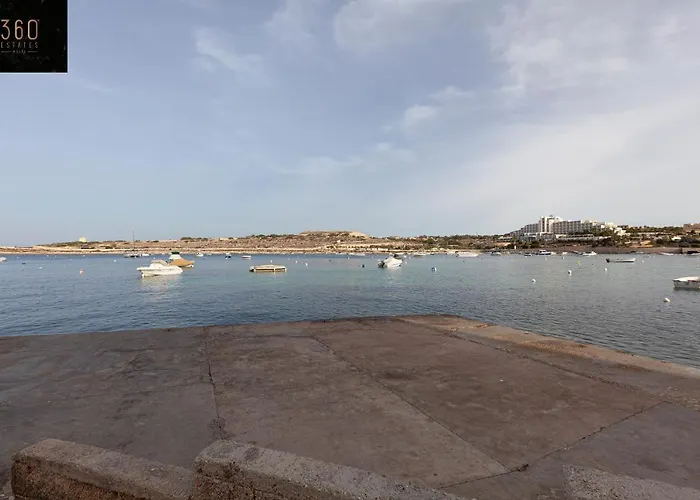 High Floor Seafront Penthouse, Opp & Wifi Ac By 360 Estates Apartment *