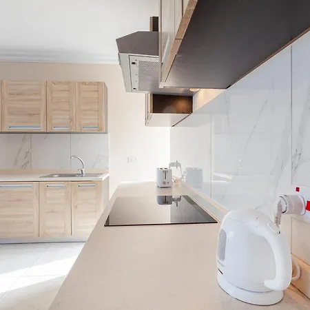 Apartman High Floor Seafront Penthouse, Opp & Wifi Ac By 360 Estates *